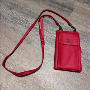 STEVE MADDEN Crossbody Phone Holder Bag Wallet in Red